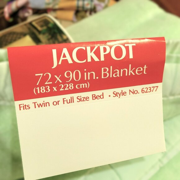 VTG  Mint Green Blanket Twin/Full Size Bed 72x90 Acrylic/Nylon Blend New Old Sto - Picture 8 of 13